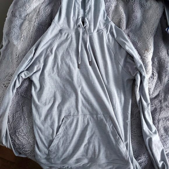 A blue hoodie - Picture 2 of 3